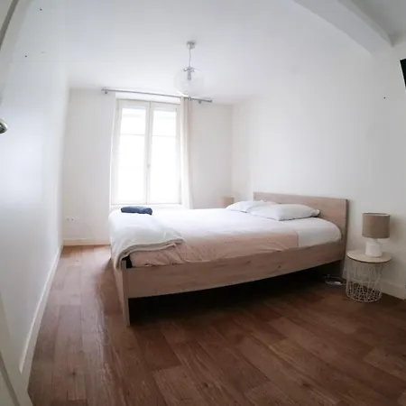 Très Grand Cœur De - 7 Personnes * Angers