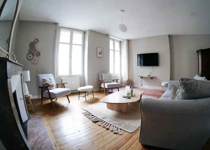 Tres Grand Coeur De - 7 Personnes أنجير